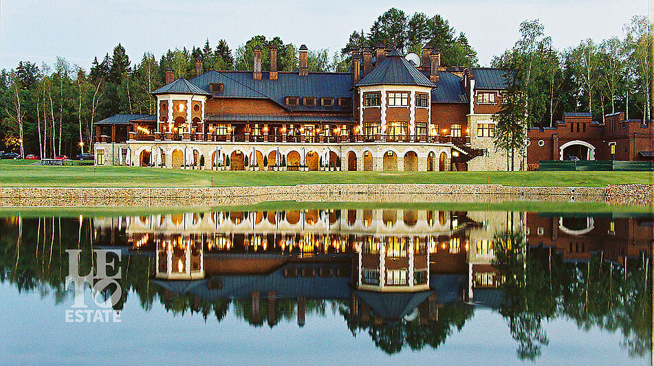 Дом в Поселке Гольф Клуб Пестово