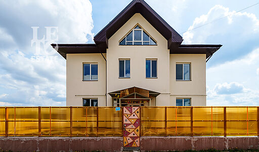 Просторный дом в КП Смартвилль