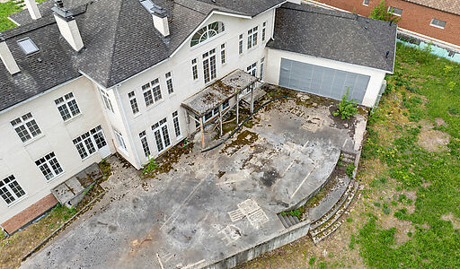 Усадьба в поселке Аврора