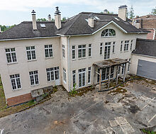 Усадьба в поселке Аврора