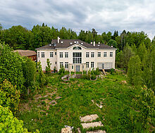 Усадьба в поселке Аврора