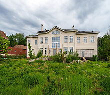 Усадьба в поселке Аврора