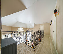 Усадьба в окружении леса