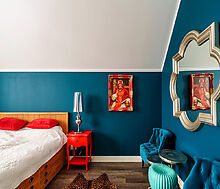 Усадьба в окружении леса