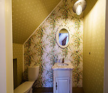 Усадьба в окружении леса