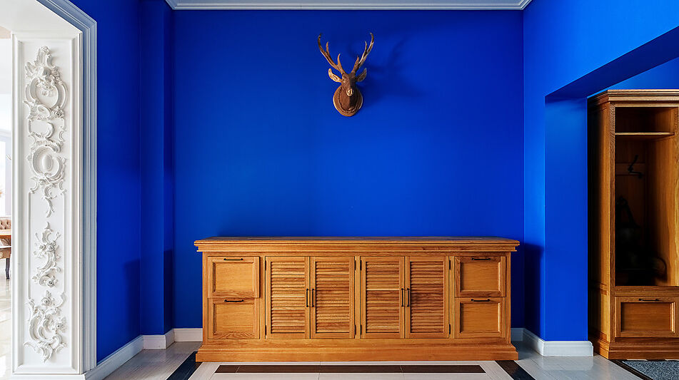 Усадьба в окружении леса