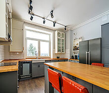 Усадьба в окружении леса