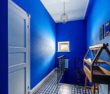 Усадьба в окружении леса