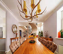 Усадьба в окружении леса