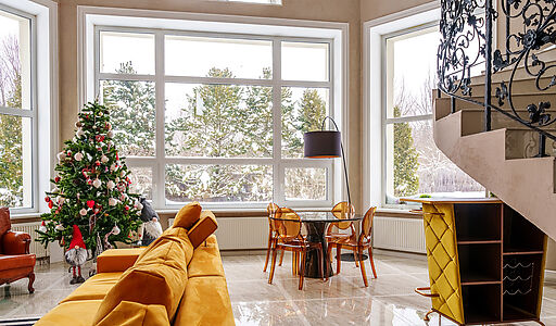 Усадьба в окружении леса