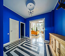 Усадьба в окружении леса