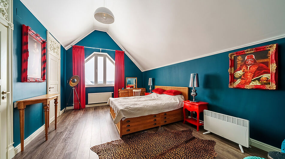 Усадьба в окружении леса