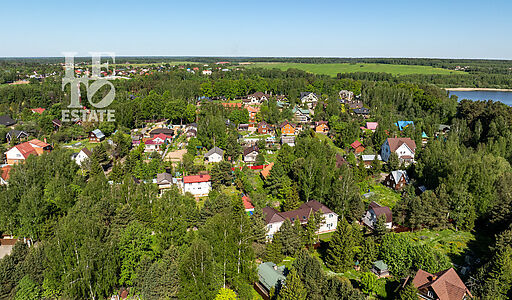 Участок на первой линии Истры