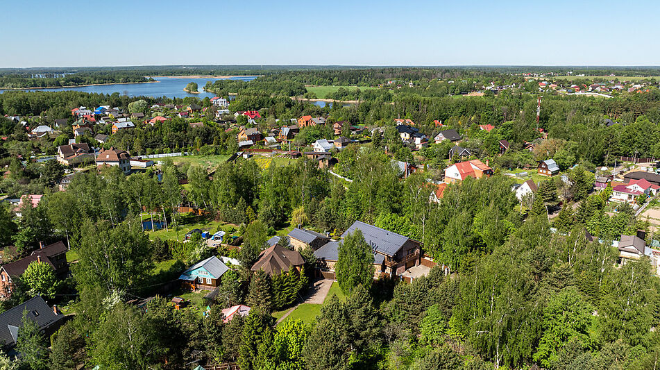 Участок на первой линии Истры