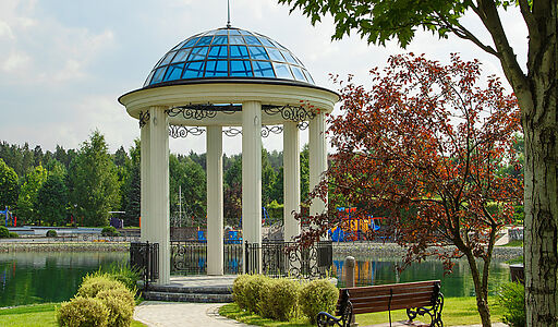 Ренессанс Парк