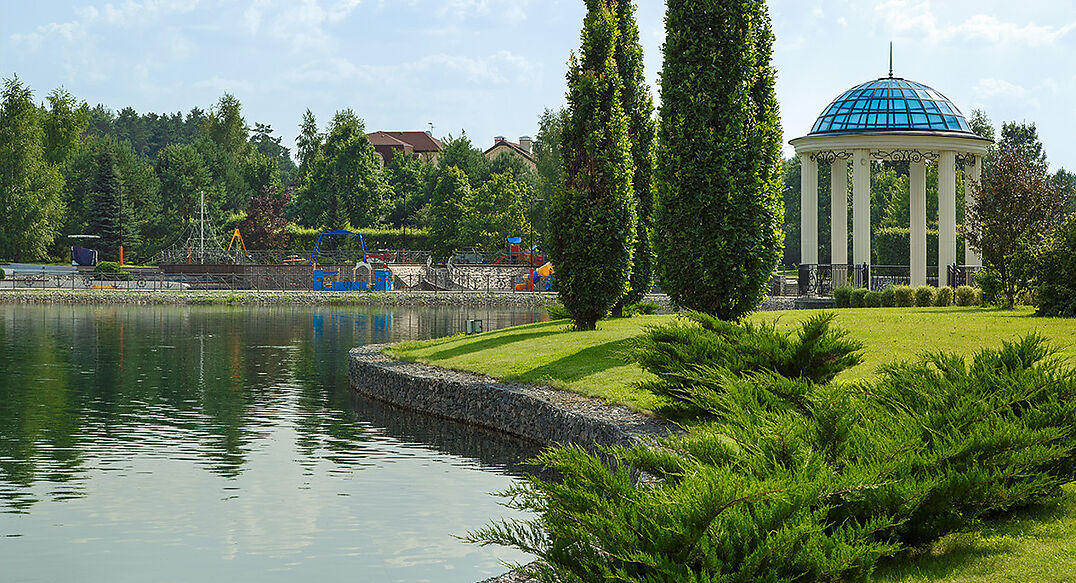 Ренессанс Парк