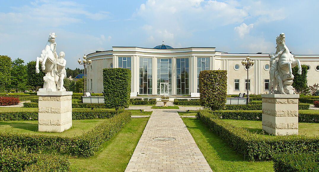 Ренессанс Парк