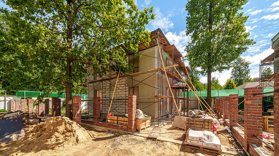 Дом в мини-поселке Грибки