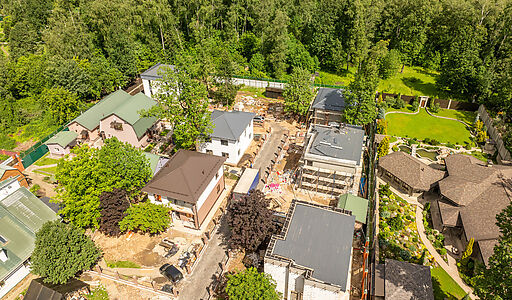 Дом в мини-поселке Грибки