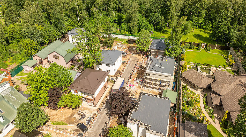 Дом в мини-поселке Грибки