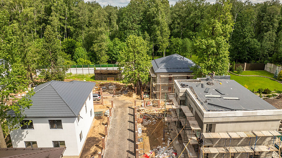 Дом в мини-поселке Грибки