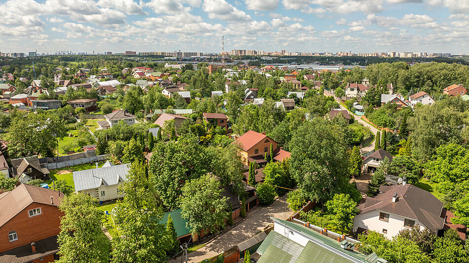 Дом в мини-поселке Грибки