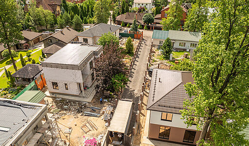 Дом в мини-поселке Грибки