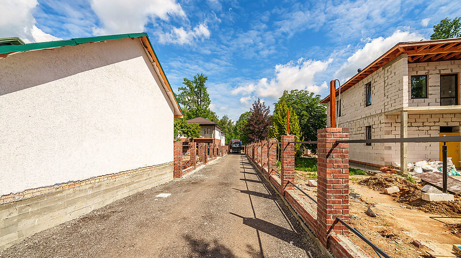 Дом в мини-поселке Грибки