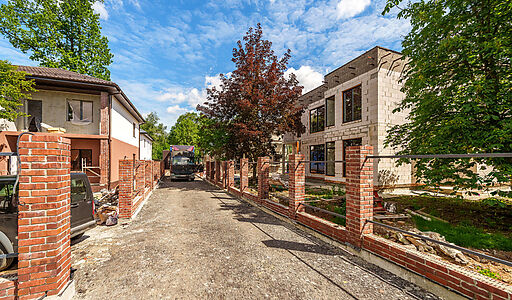 Дом в мини-поселке Грибки