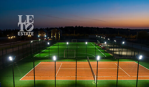 Дом в поселке Марьина Гора