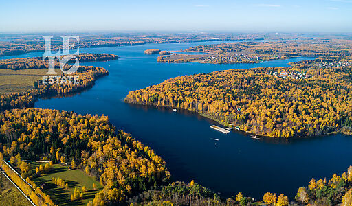 Дом в поселке Марьина Гора