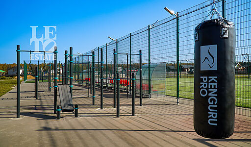 Дом в поселке Марьина Гора