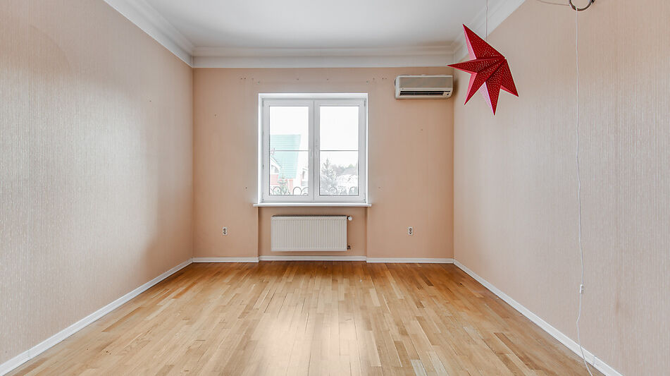 Дом с отделкой в КП Береста