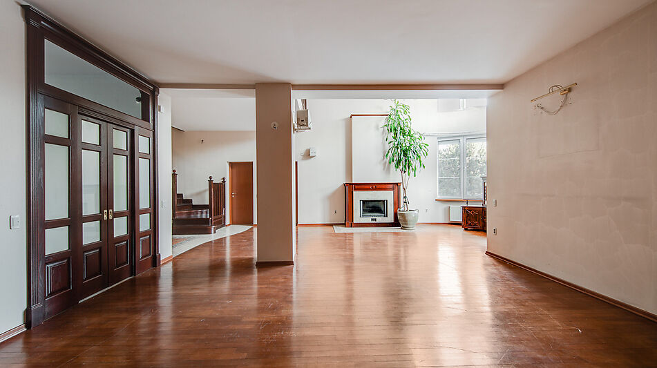 Дом с отделкой в КП Береста