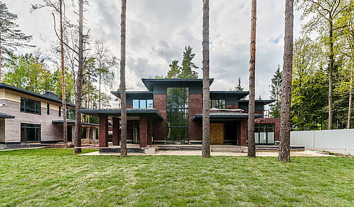 Дом у леса в Новогорске