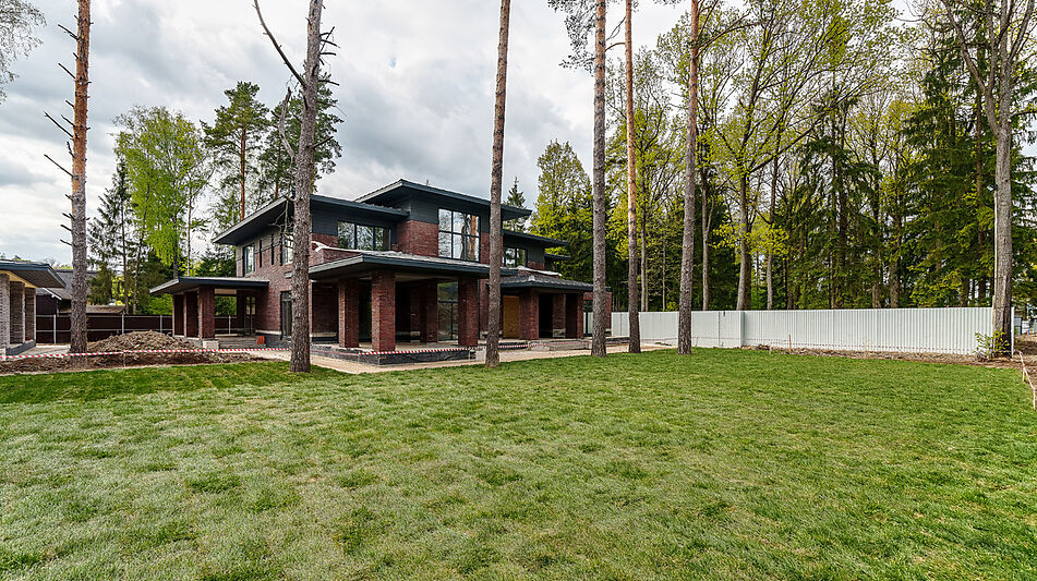 Дом у леса в Новогорске