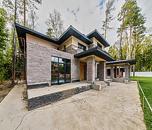 Дом у леса в Новогорске