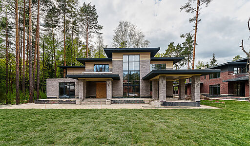 Дом у леса в Новогорске