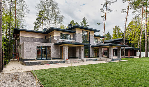 Дом у леса в Новогорске