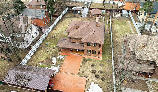 Просторный дом в Мамонтовке