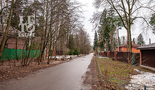 Просторный дом в Мамонтовке