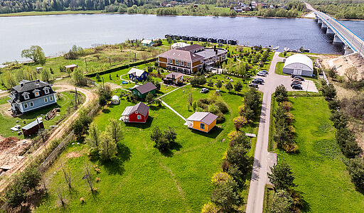 Парк-отель на берегу Волги