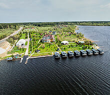 Парк-отель на берегу Волги