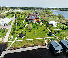 Парк-отель на берегу Волги