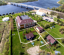 Парк-отель на берегу Волги