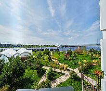 Парк-отель на берегу Волги