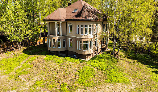 Дом с видом на воду в Славино