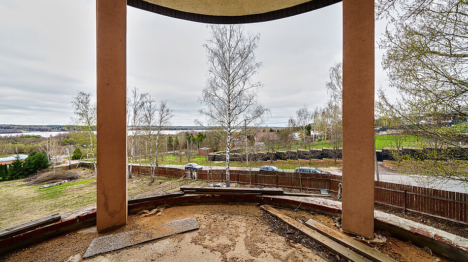 Дом с видом на воду в Славино