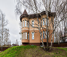 Дом с видом на воду в Славино