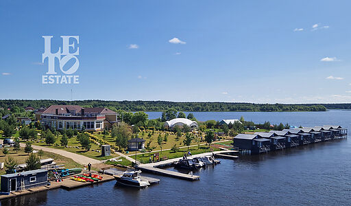 Резиденция на берегу Волги